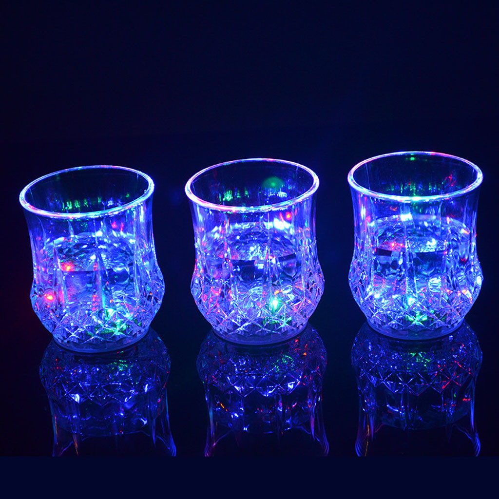 Gekleurde LED-gloeiende drinkb - Wine Beer Glass recensie en prijs