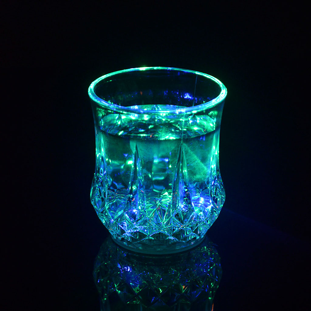 Gekleurde LED-gloeiende drinkb - Wine Beer Glass recensie en prijs